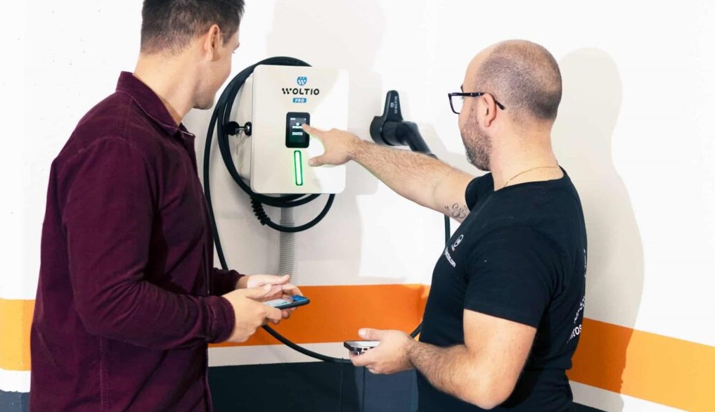 Claves para especializarse en la instalación de puntos de recarga